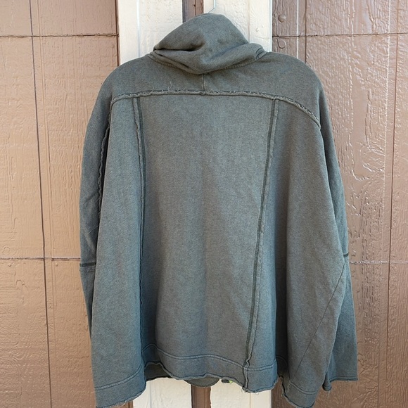 Free People Sweatshirtt - Picture 5 of 7